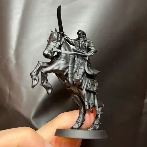 Warhammer commissar